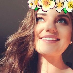 Meet your Posher, Sabrina